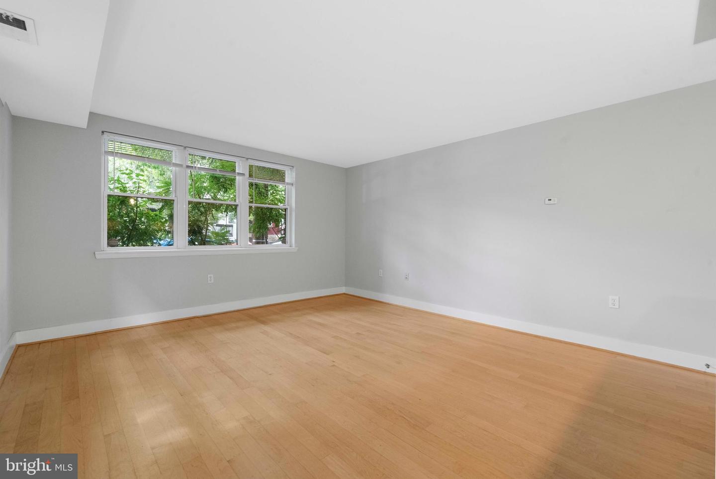 149 W ST NW #12, WASHINGTON, District Of Columbia 20001, ,1 BathroomBathrooms,Residential,For sale,149 W ST NW #12,DCDC2208462 MLS # DCDC2208462