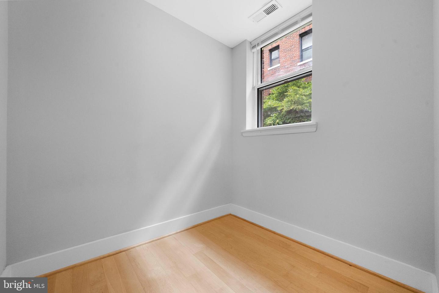 149 W ST NW #12, WASHINGTON, District Of Columbia 20001, ,1 BathroomBathrooms,Residential,For sale,149 W ST NW #12,DCDC2208462 MLS # DCDC2208462
