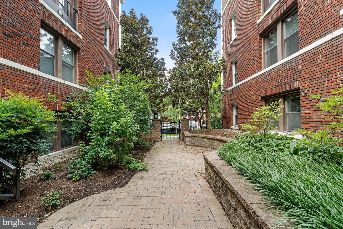 149 W ST NW #12, WASHINGTON, District Of Columbia 20001, ,1 BathroomBathrooms,Residential,For sale,149 W ST NW #12,DCDC2208462 MLS # DCDC2208462