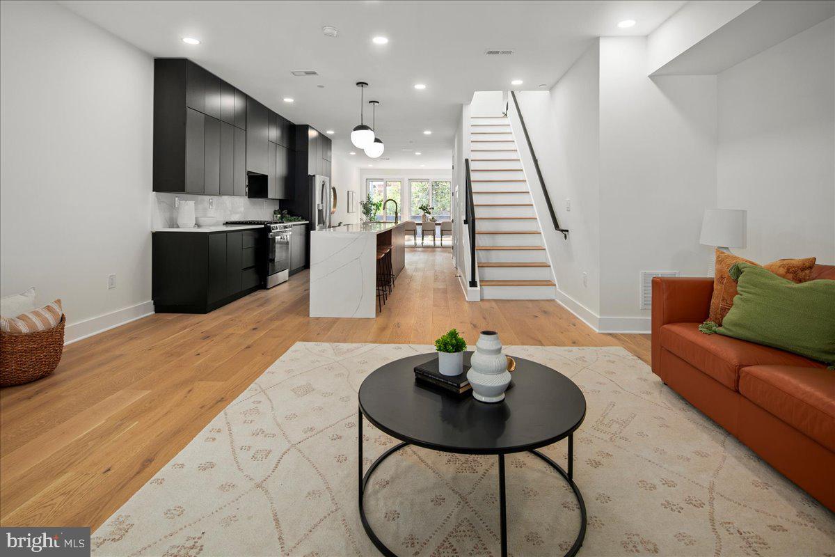 1008 4TH ST NE #2, WASHINGTON, District Of Columbia 20002, 3 Bedrooms Bedrooms, ,3 BathroomsBathrooms,Residential,For sale,1008 4TH ST NE #2,DCDC2208858 MLS # DCDC2208858