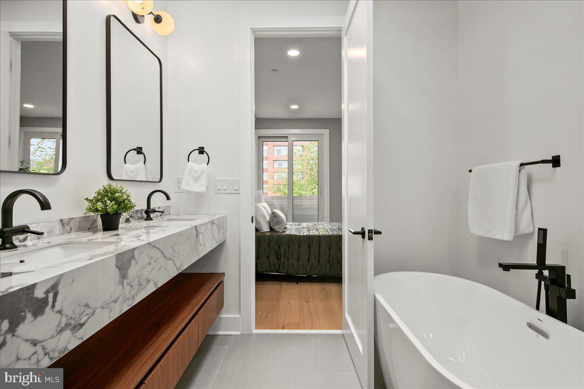 1008 4TH ST NE #2, WASHINGTON, District Of Columbia 20002, 3 Bedrooms Bedrooms, ,3 BathroomsBathrooms,Residential,For sale,1008 4TH ST NE #2,DCDC2208858 MLS # DCDC2208858