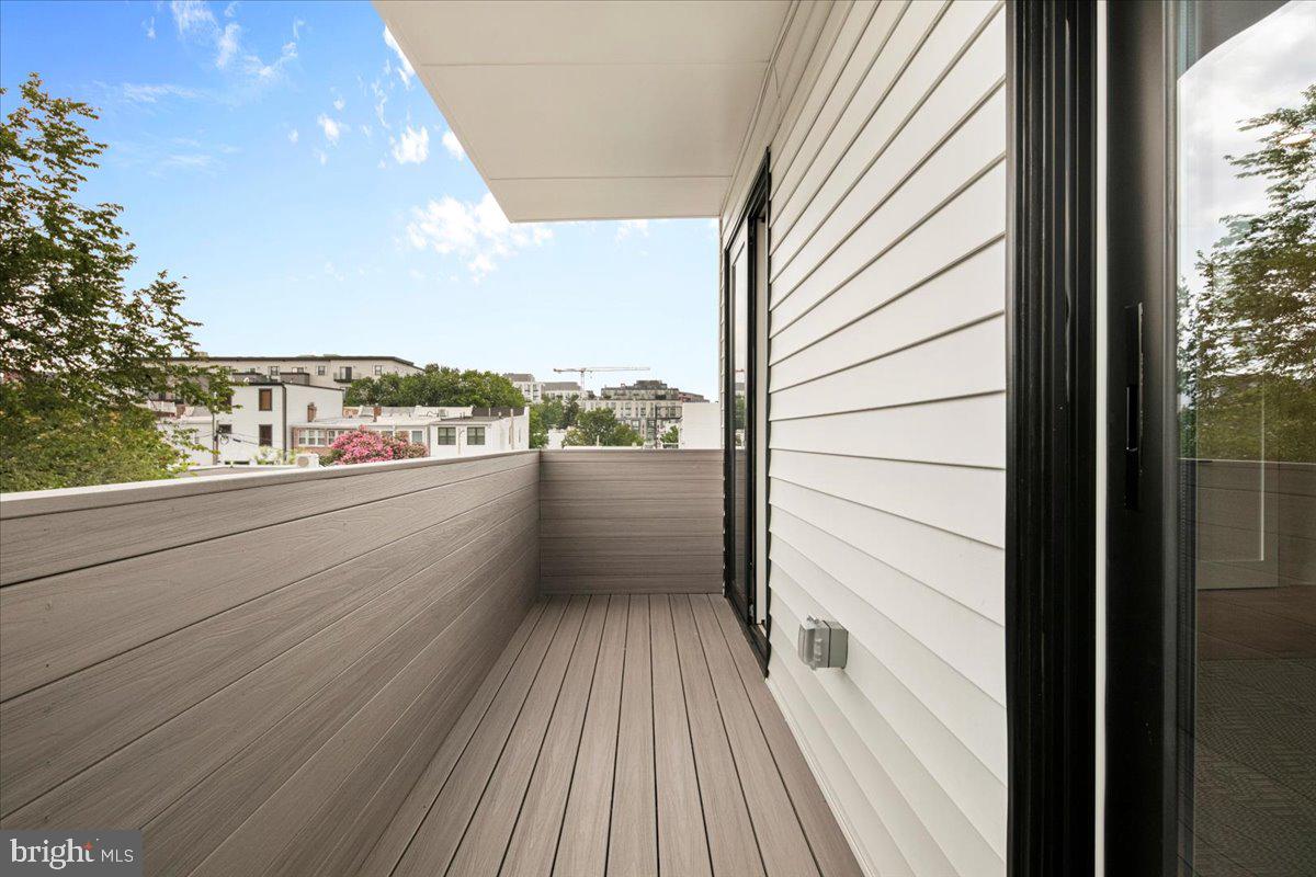 1008 4TH ST NE #2, WASHINGTON, District Of Columbia 20002, 3 Bedrooms Bedrooms, ,3 BathroomsBathrooms,Residential,For sale,1008 4TH ST NE #2,DCDC2208858 MLS # DCDC2208858