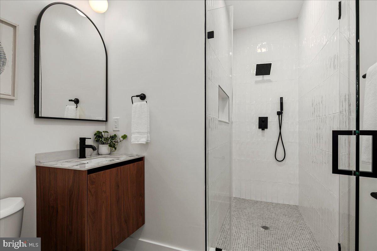 1008 4TH ST NE #2, WASHINGTON, District Of Columbia 20002, 3 Bedrooms Bedrooms, ,3 BathroomsBathrooms,Residential,For sale,1008 4TH ST NE #2,DCDC2208858 MLS # DCDC2208858