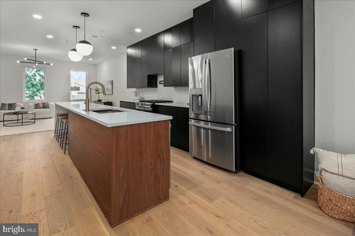 1008 4TH ST NE #2, WASHINGTON, District Of Columbia 20002, 3 Bedrooms Bedrooms, ,3 BathroomsBathrooms,Residential,For sale,1008 4TH ST NE #2,DCDC2208858 MLS # DCDC2208858