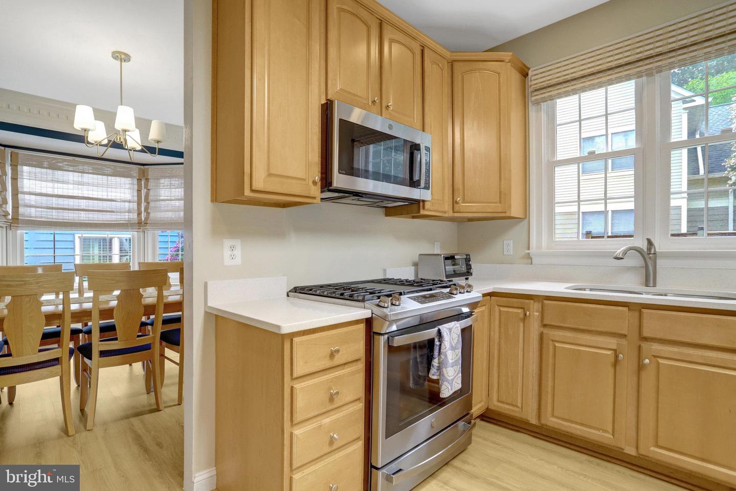 316 S TAYLOR ST S, ARLINGTON, Virginia 22204, 4 Bedrooms Bedrooms, ,3 BathroomsBathrooms,Residential,For sale,316 S TAYLOR ST S,VAAR2060220 MLS # VAAR2060220
