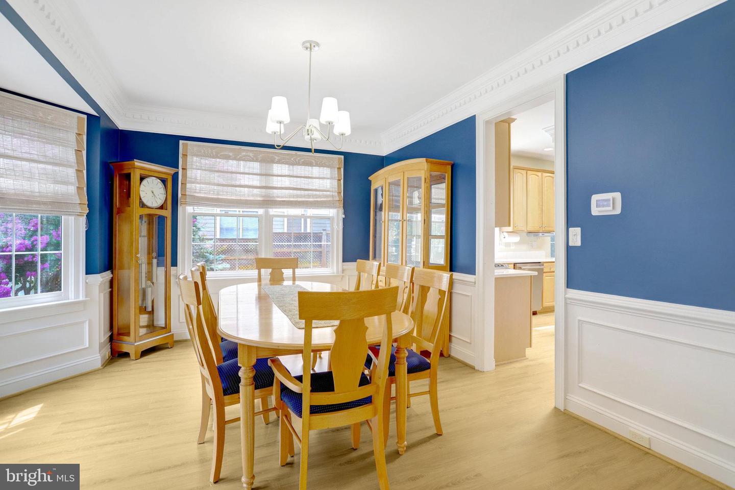 316 S TAYLOR ST S, ARLINGTON, Virginia 22204, 4 Bedrooms Bedrooms, ,3 BathroomsBathrooms,Residential,For sale,316 S TAYLOR ST S,VAAR2060220 MLS # VAAR2060220
