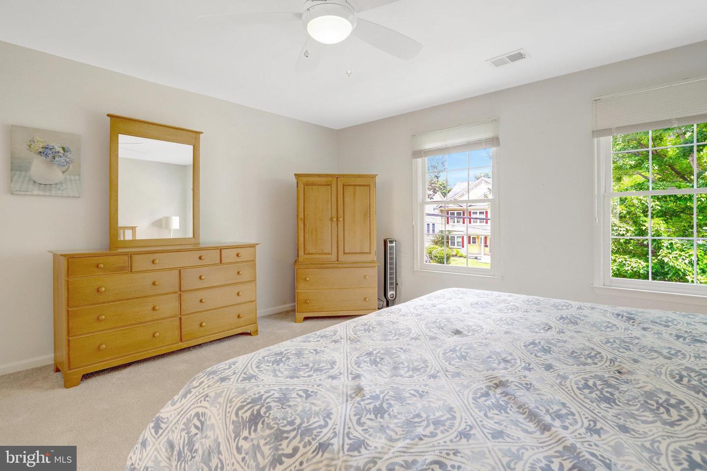 316 S TAYLOR ST S, ARLINGTON, Virginia 22204, 4 Bedrooms Bedrooms, ,3 BathroomsBathrooms,Residential,For sale,316 S TAYLOR ST S,VAAR2060220 MLS # VAAR2060220