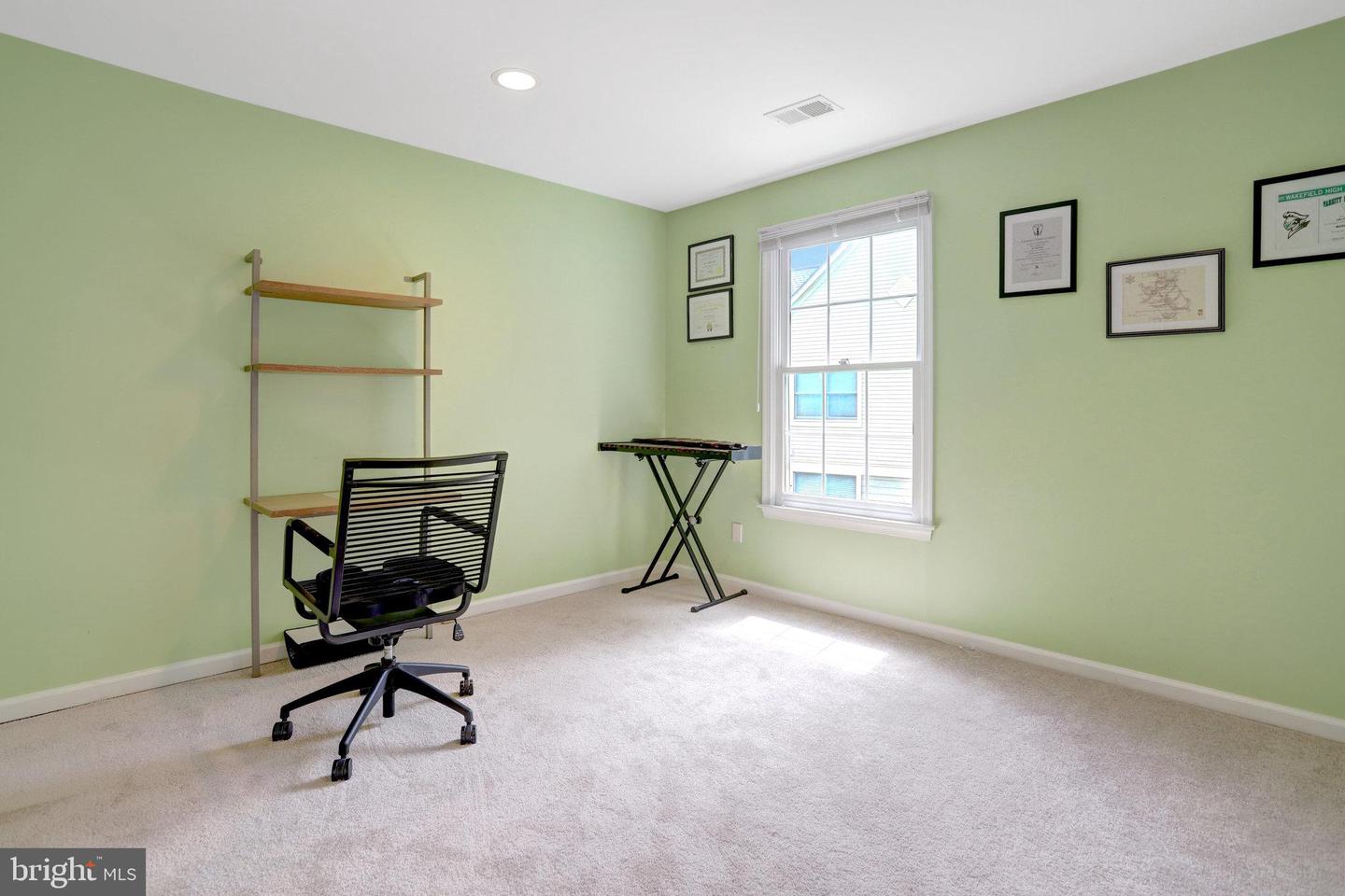 316 S TAYLOR ST S, ARLINGTON, Virginia 22204, 4 Bedrooms Bedrooms, ,3 BathroomsBathrooms,Residential,For sale,316 S TAYLOR ST S,VAAR2060220 MLS # VAAR2060220