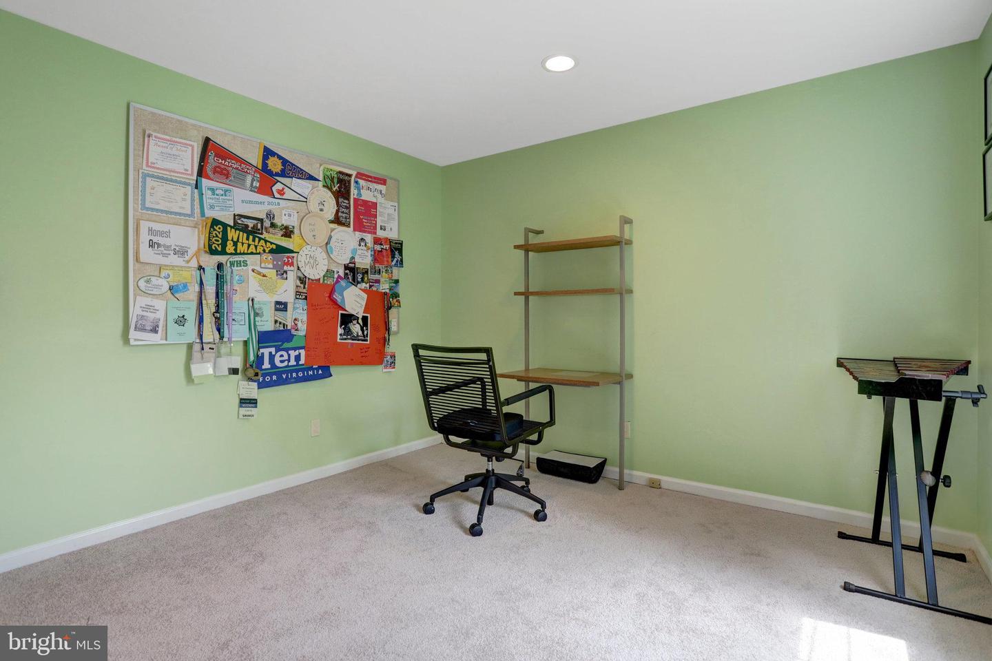 316 S TAYLOR ST S, ARLINGTON, Virginia 22204, 4 Bedrooms Bedrooms, ,3 BathroomsBathrooms,Residential,For sale,316 S TAYLOR ST S,VAAR2060220 MLS # VAAR2060220