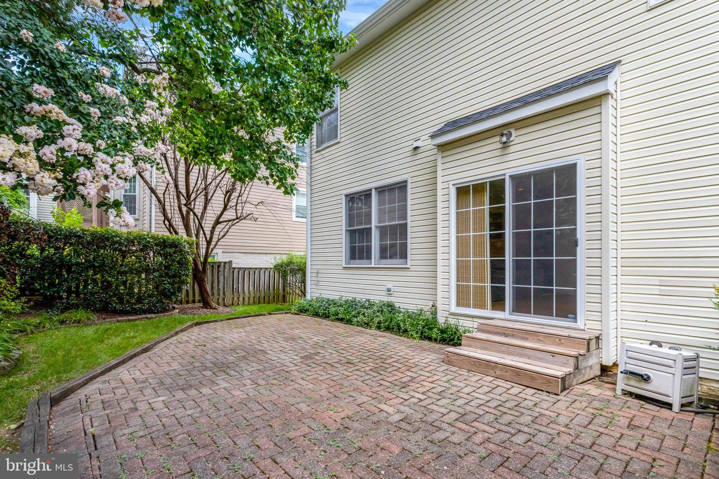 316 S TAYLOR ST S, ARLINGTON, Virginia 22204, 4 Bedrooms Bedrooms, ,3 BathroomsBathrooms,Residential,For sale,316 S TAYLOR ST S,VAAR2060220 MLS # VAAR2060220