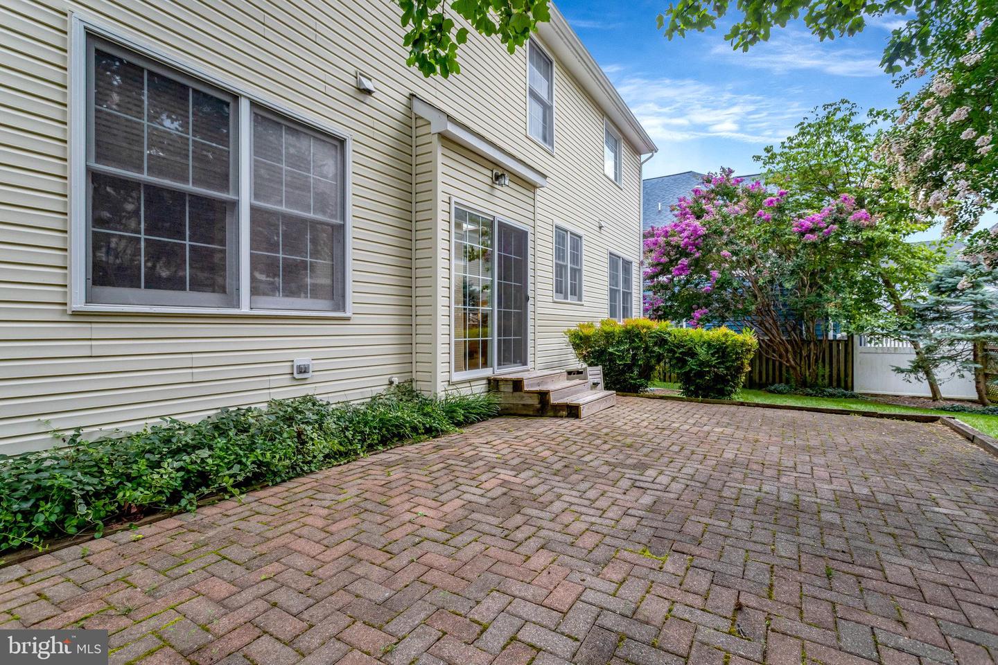 316 S TAYLOR ST S, ARLINGTON, Virginia 22204, 4 Bedrooms Bedrooms, ,3 BathroomsBathrooms,Residential,For sale,316 S TAYLOR ST S,VAAR2060220 MLS # VAAR2060220
