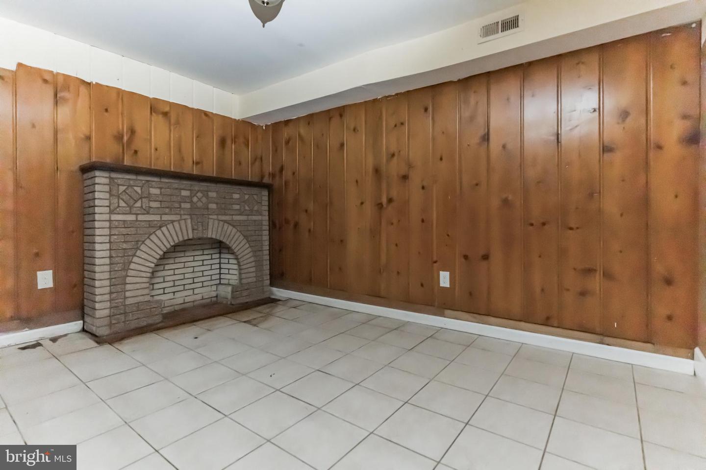 133 LONGFELLOW ST NW, WASHINGTON, District Of Columbia 20011, 3 Bedrooms Bedrooms, ,2 BathroomsBathrooms,Residential,For sale,133 LONGFELLOW ST NW,DCDC2209100 MLS # DCDC2209100