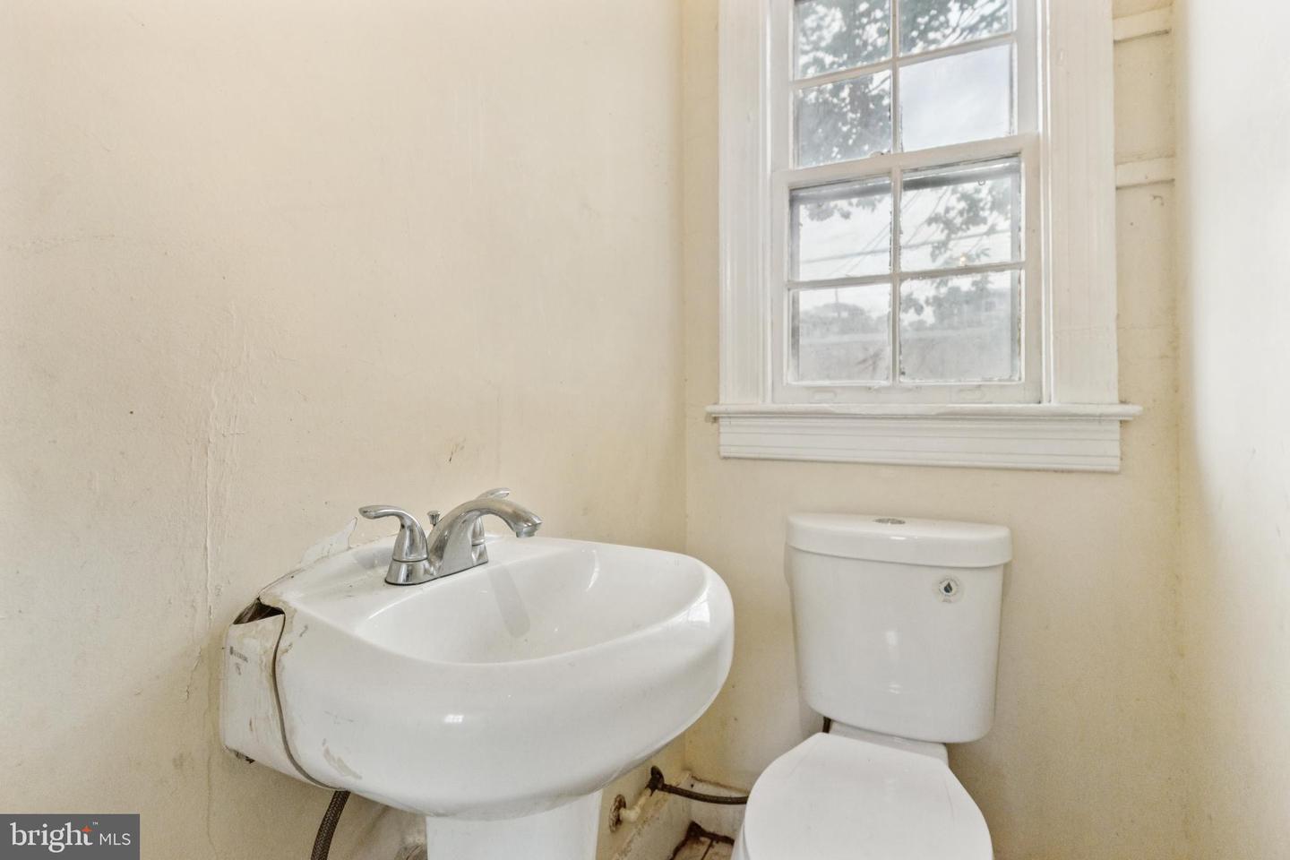 133 LONGFELLOW ST NW, WASHINGTON, District Of Columbia 20011, 3 Bedrooms Bedrooms, ,2 BathroomsBathrooms,Residential,For sale,133 LONGFELLOW ST NW,DCDC2209100 MLS # DCDC2209100