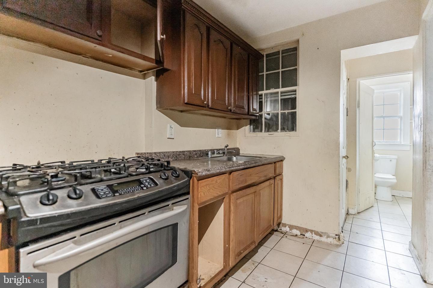 133 LONGFELLOW ST NW, WASHINGTON, District Of Columbia 20011, 3 Bedrooms Bedrooms, ,2 BathroomsBathrooms,Residential,For sale,133 LONGFELLOW ST NW,DCDC2209100 MLS # DCDC2209100