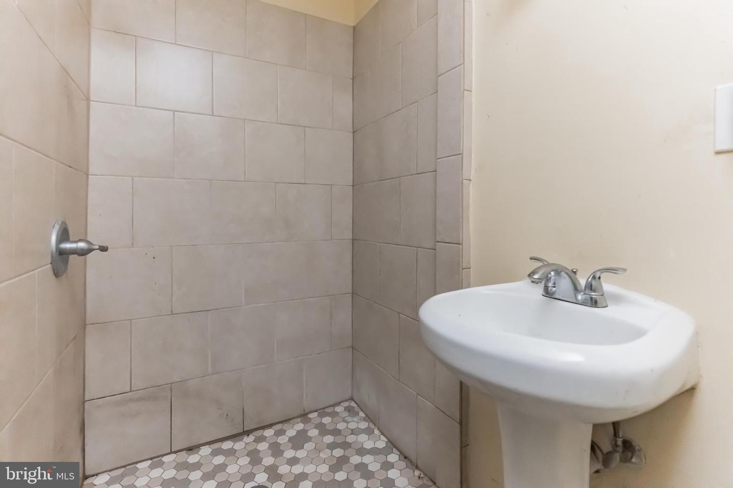 133 LONGFELLOW ST NW, WASHINGTON, District Of Columbia 20011, 3 Bedrooms Bedrooms, ,2 BathroomsBathrooms,Residential,For sale,133 LONGFELLOW ST NW,DCDC2209100 MLS # DCDC2209100