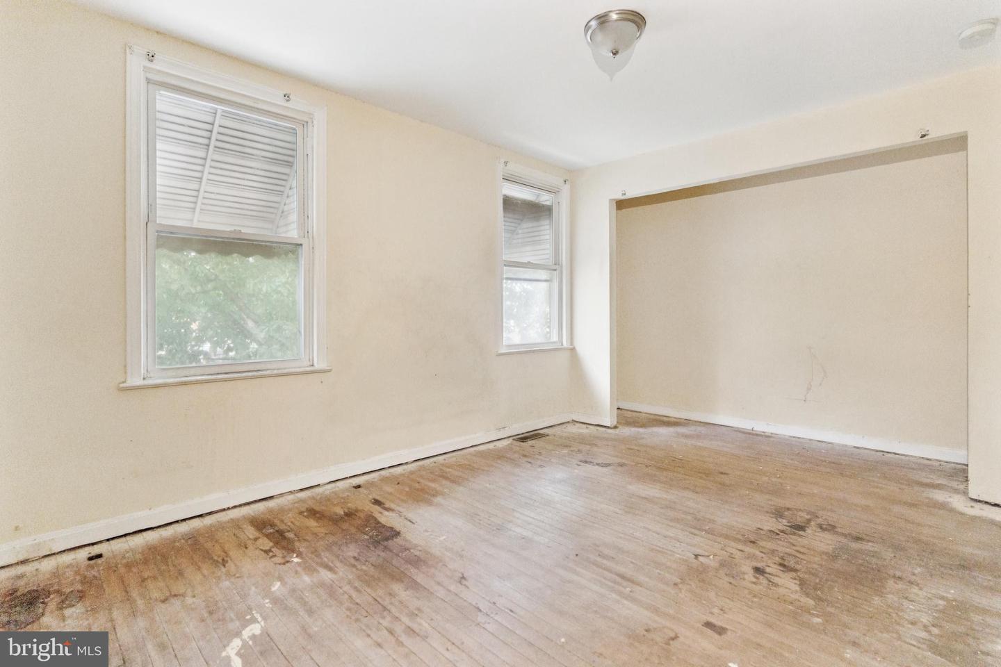 133 LONGFELLOW ST NW, WASHINGTON, District Of Columbia 20011, 3 Bedrooms Bedrooms, ,2 BathroomsBathrooms,Residential,For sale,133 LONGFELLOW ST NW,DCDC2209100 MLS # DCDC2209100