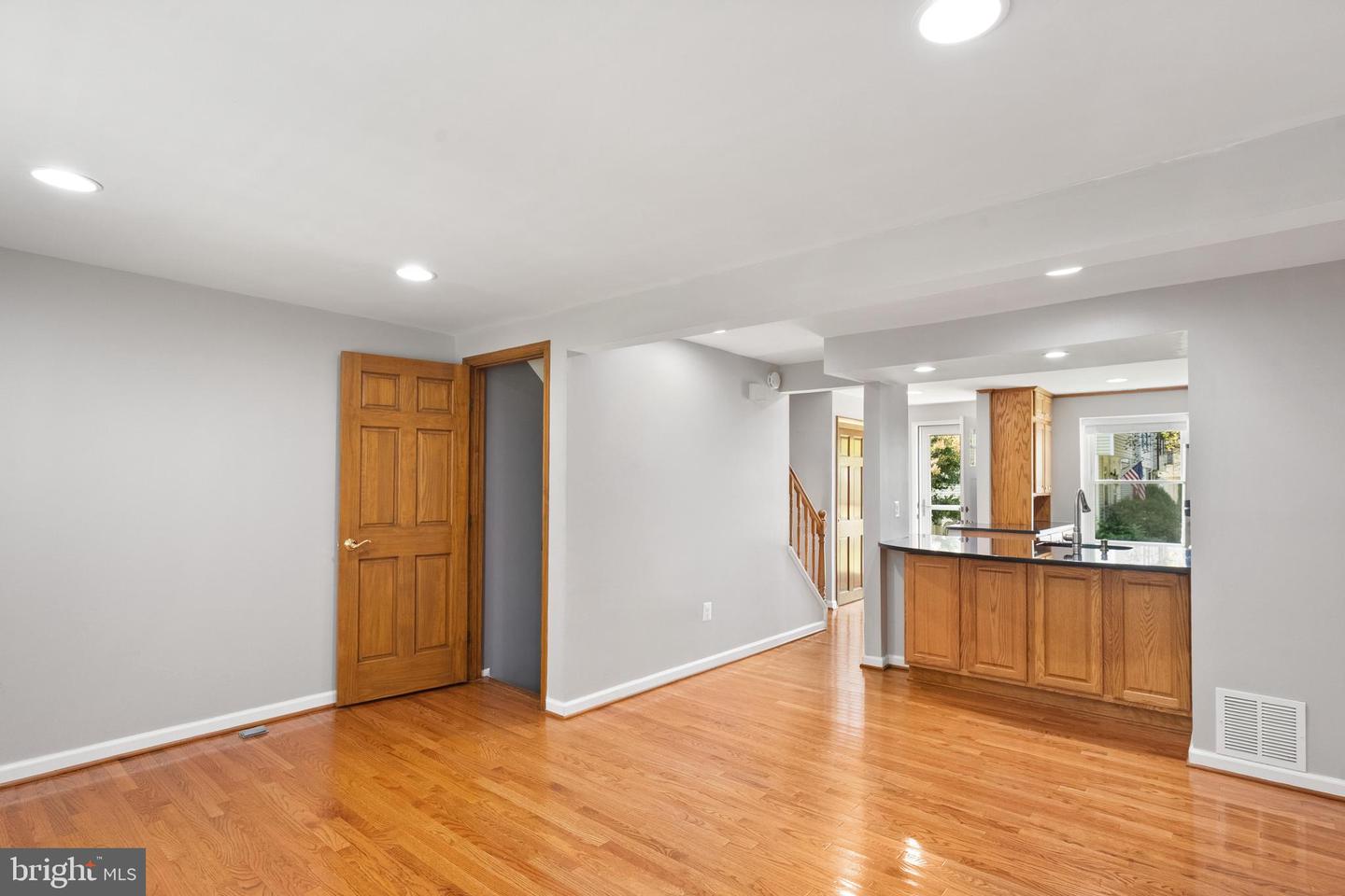 13626 FOREST POND CT, CENTREVILLE, Virginia 20121, 2 Bedrooms Bedrooms, ,1 BathroomBathrooms,Residential,For sale,13626 FOREST POND CT,VAFX2254326 MLS # VAFX2254326