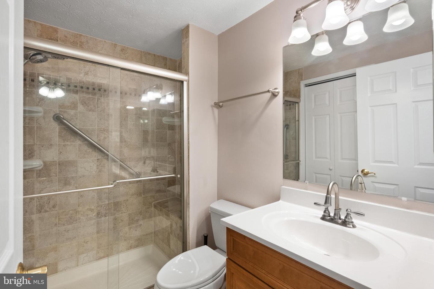 13626 FOREST POND CT, CENTREVILLE, Virginia 20121, 2 Bedrooms Bedrooms, ,1 BathroomBathrooms,Residential,For sale,13626 FOREST POND CT,VAFX2254326 MLS # VAFX2254326
