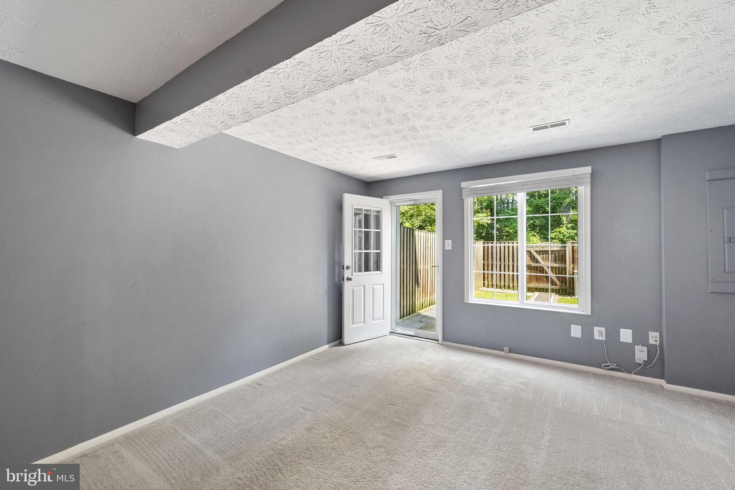 13626 FOREST POND CT, CENTREVILLE, Virginia 20121, 2 Bedrooms Bedrooms, ,1 BathroomBathrooms,Residential,For sale,13626 FOREST POND CT,VAFX2254326 MLS # VAFX2254326