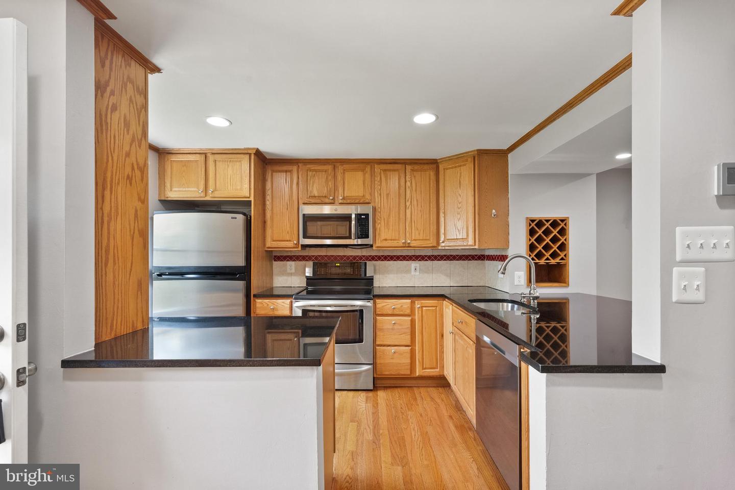 13626 FOREST POND CT, CENTREVILLE, Virginia 20121, 2 Bedrooms Bedrooms, ,1 BathroomBathrooms,Residential,For sale,13626 FOREST POND CT,VAFX2254326 MLS # VAFX2254326