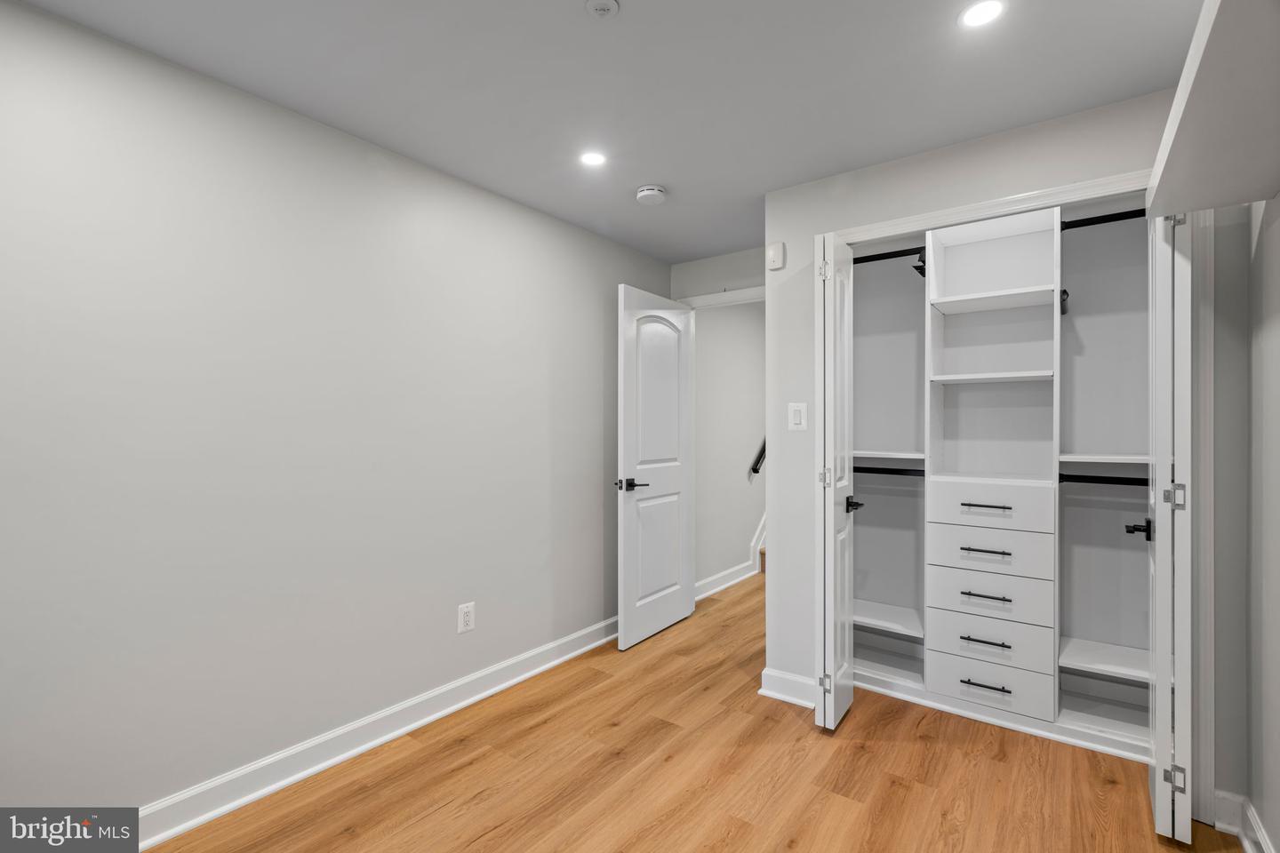 11494 CORINTHIA CT, WOODBRIDGE, Virginia 22192, 2 Bedrooms Bedrooms, ,2 BathroomsBathrooms,Residential,For sale,11494 CORINTHIA CT,VAPW2098824 MLS # VAPW2098824