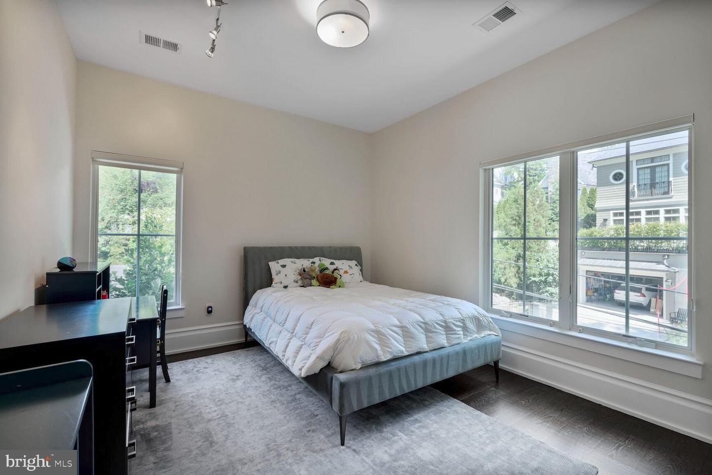 4964 ESKRIDGE TER NW, WASHINGTON, District Of Columbia 20016, 9 Bedrooms Bedrooms, ,7 BathroomsBathrooms,Residential,For sale,4964 ESKRIDGE TER NW,DCDC2209950 MLS # DCDC2209950