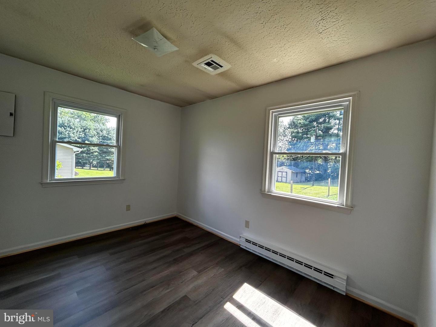 13018 OLD GORDONSVILLE RD, ORANGE, Virginia 22960, 3 Bedrooms Bedrooms, ,1 BathroomBathrooms,Residential,For sale,13018 OLD GORDONSVILLE RD,VAOR2010192 MLS # VAOR2010192
