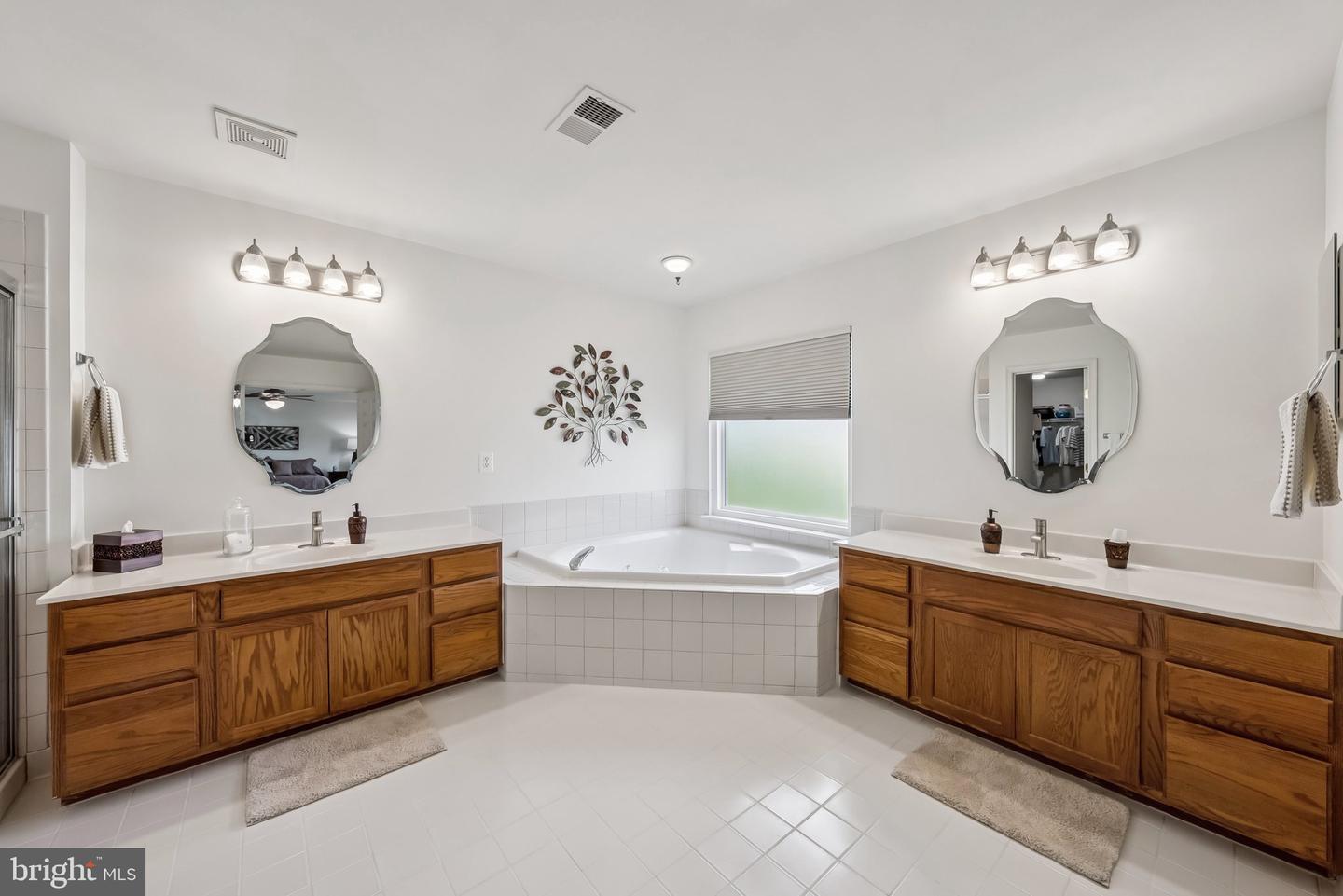 20977 CALAIS TER, ASHBURN, Virginia 20147, 3 Bedrooms Bedrooms, ,3 BathroomsBathrooms,Residential,For sale,20977 CALAIS TER,VALO2102036 MLS # VALO2102036