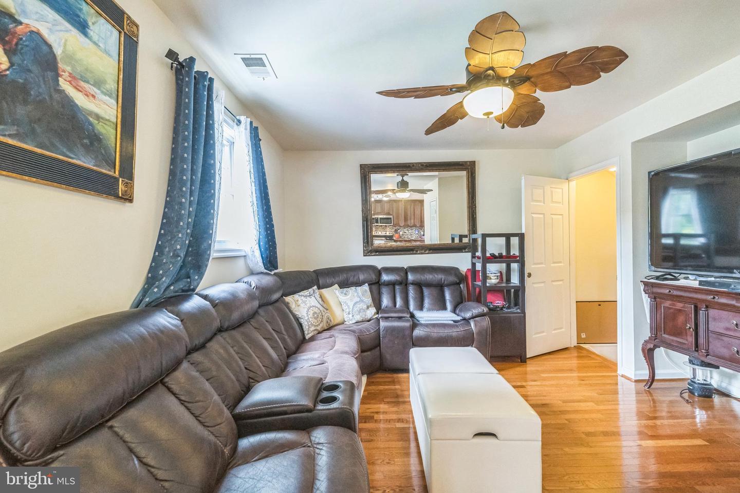 4526 EVANSDALE RD, WOODBRIDGE, Virginia 22193, 4 Bedrooms Bedrooms, ,3 BathroomsBathrooms,Residential,For sale,4526 EVANSDALE RD,VAPW2099306 MLS # VAPW2099306