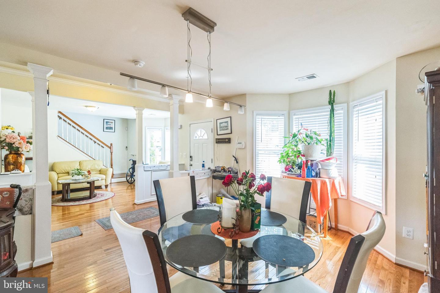 4526 EVANSDALE RD, WOODBRIDGE, Virginia 22193, 4 Bedrooms Bedrooms, ,3 BathroomsBathrooms,Residential,For sale,4526 EVANSDALE RD,VAPW2099306 MLS # VAPW2099306