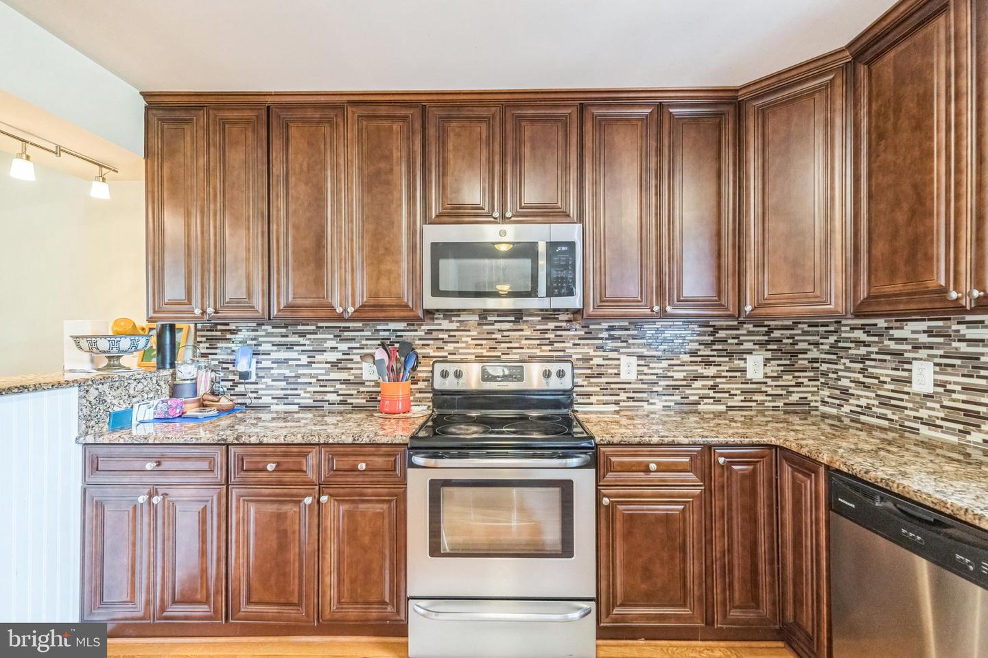 4526 EVANSDALE RD, WOODBRIDGE, Virginia 22193, 4 Bedrooms Bedrooms, ,3 BathroomsBathrooms,Residential,For sale,4526 EVANSDALE RD,VAPW2099306 MLS # VAPW2099306