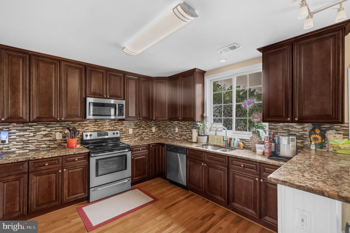 4526 EVANSDALE RD, WOODBRIDGE, Virginia 22193, 4 Bedrooms Bedrooms, ,3 BathroomsBathrooms,Residential,For sale,4526 EVANSDALE RD,VAPW2099306 MLS # VAPW2099306