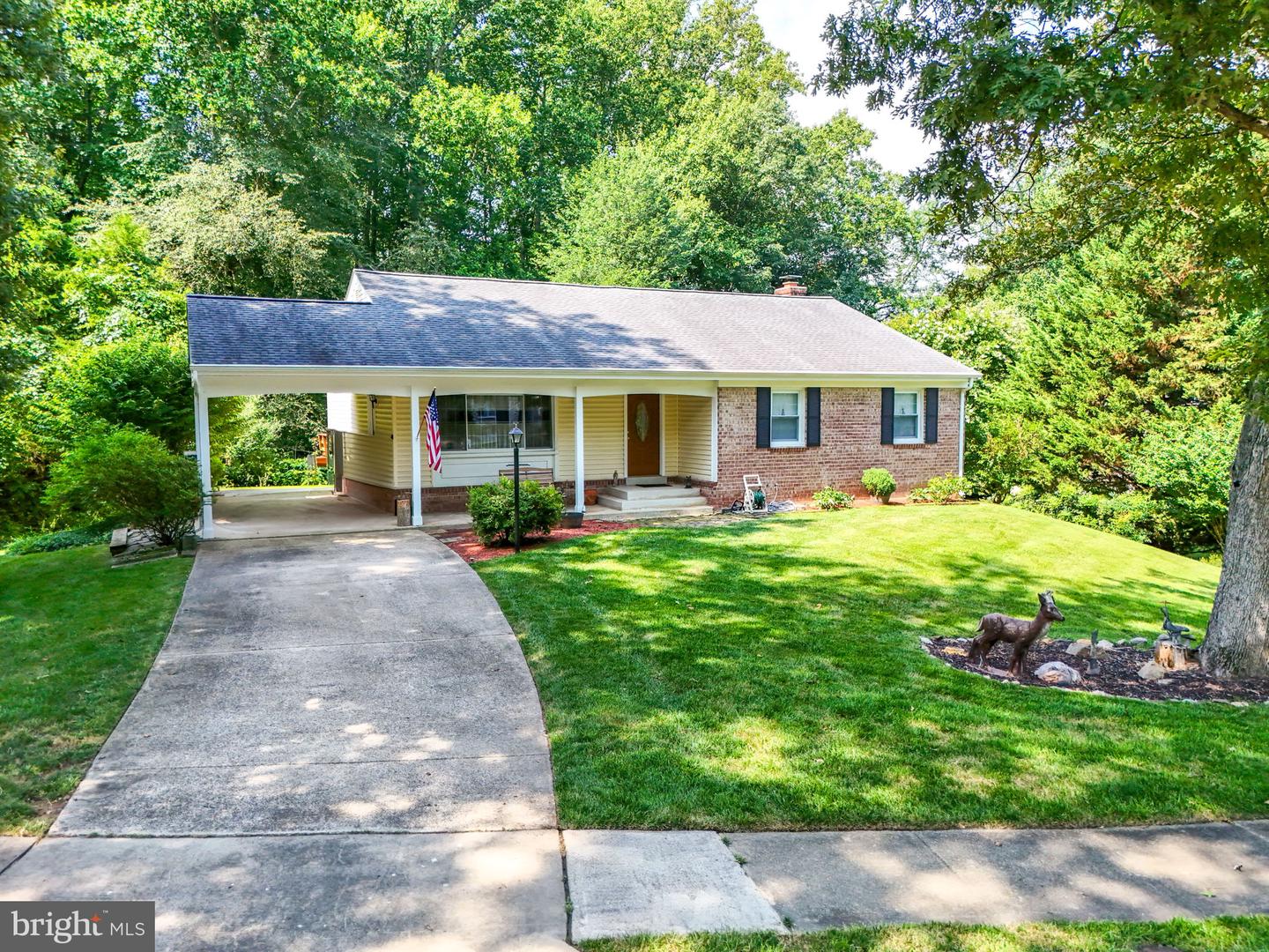 12006 SKIPJACK CT, WOODBRIDGE, Virginia 22192, 5 Bedrooms Bedrooms, ,3 BathroomsBathrooms,Residential,For sale,12006 SKIPJACK CT,VAPW2099334 MLS # VAPW2099334