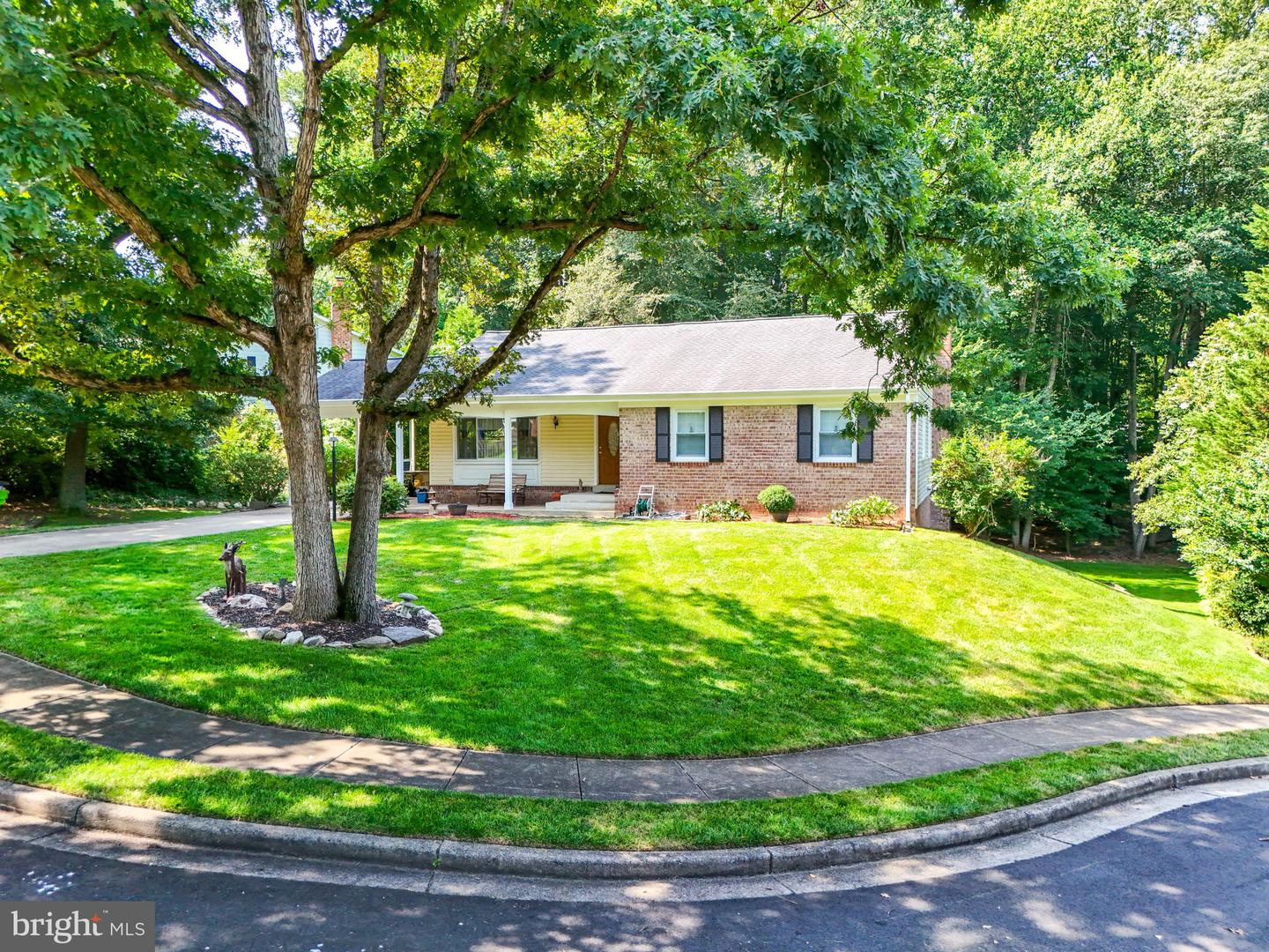 12006 SKIPJACK CT, WOODBRIDGE, Virginia 22192, 5 Bedrooms Bedrooms, ,3 BathroomsBathrooms,Residential,For sale,12006 SKIPJACK CT,VAPW2099334 MLS # VAPW2099334
