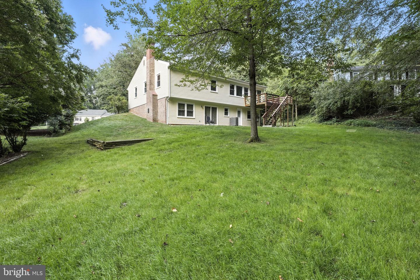 12006 SKIPJACK CT, WOODBRIDGE, Virginia 22192, 5 Bedrooms Bedrooms, ,3 BathroomsBathrooms,Residential,For sale,12006 SKIPJACK CT,VAPW2099334 MLS # VAPW2099334