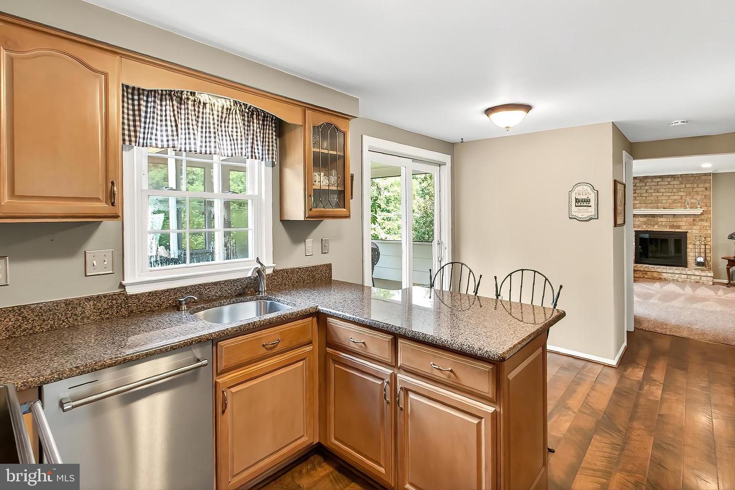 12195 QUEENS BRIGADE DR, FAIRFAX, Virginia 22030, 4 Bedrooms Bedrooms, ,2 BathroomsBathrooms,Residential,For sale,12195 QUEENS BRIGADE DR,VAFX2255872 MLS # VAFX2255872