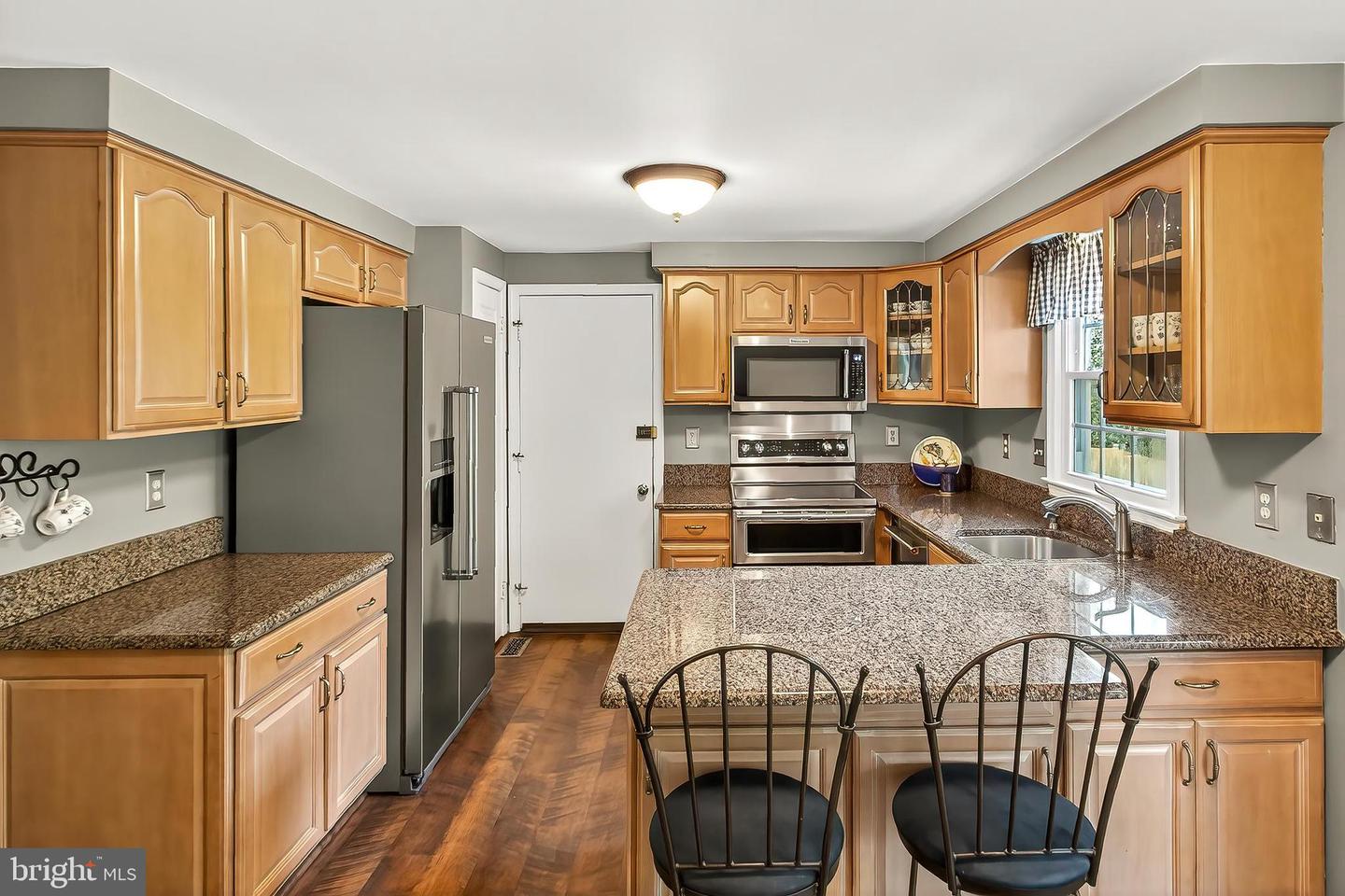 12195 QUEENS BRIGADE DR, FAIRFAX, Virginia 22030, 4 Bedrooms Bedrooms, ,2 BathroomsBathrooms,Residential,For sale,12195 QUEENS BRIGADE DR,VAFX2255872 MLS # VAFX2255872