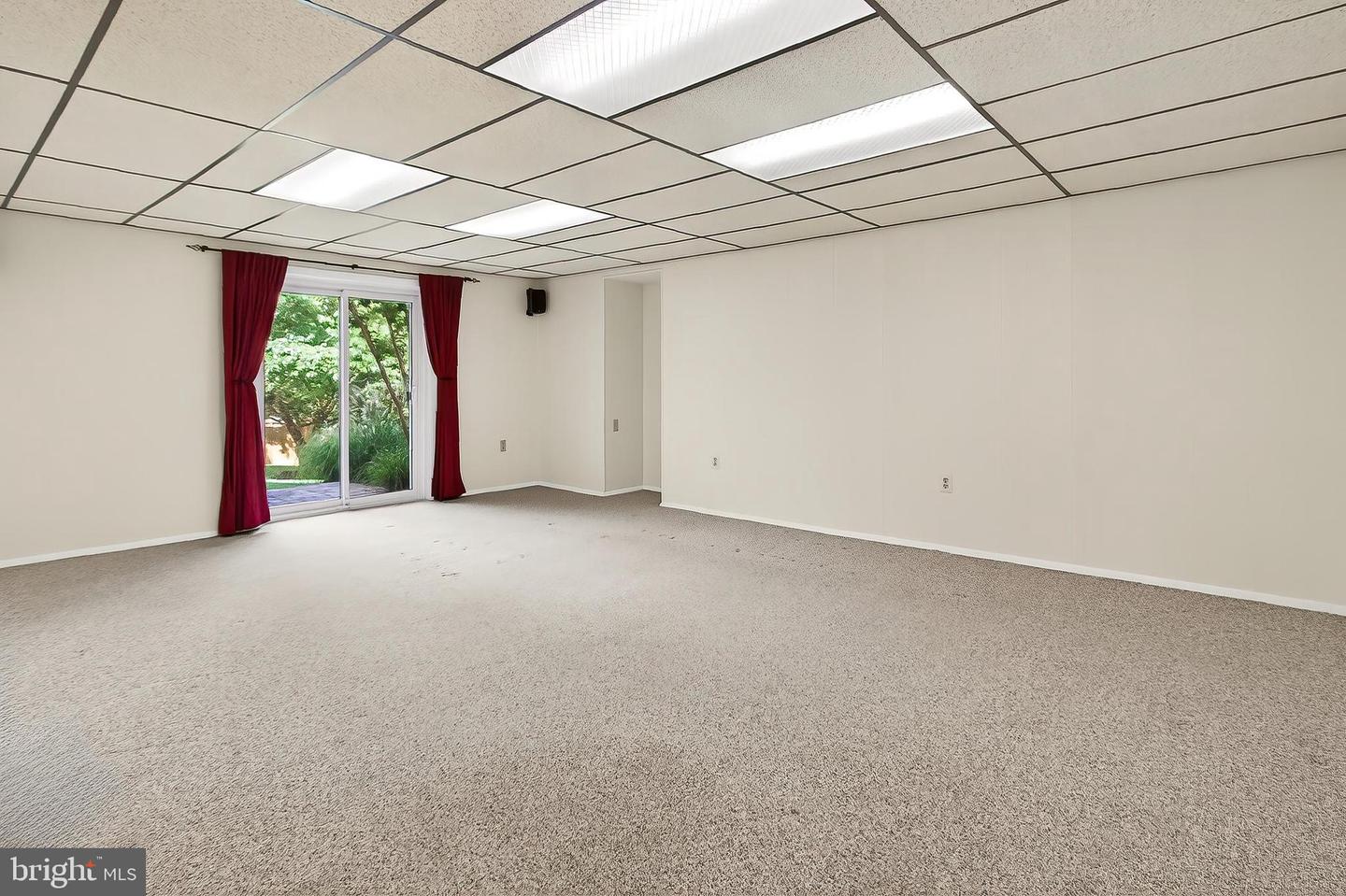 12195 QUEENS BRIGADE DR, FAIRFAX, Virginia 22030, 4 Bedrooms Bedrooms, ,2 BathroomsBathrooms,Residential,For sale,12195 QUEENS BRIGADE DR,VAFX2255872 MLS # VAFX2255872