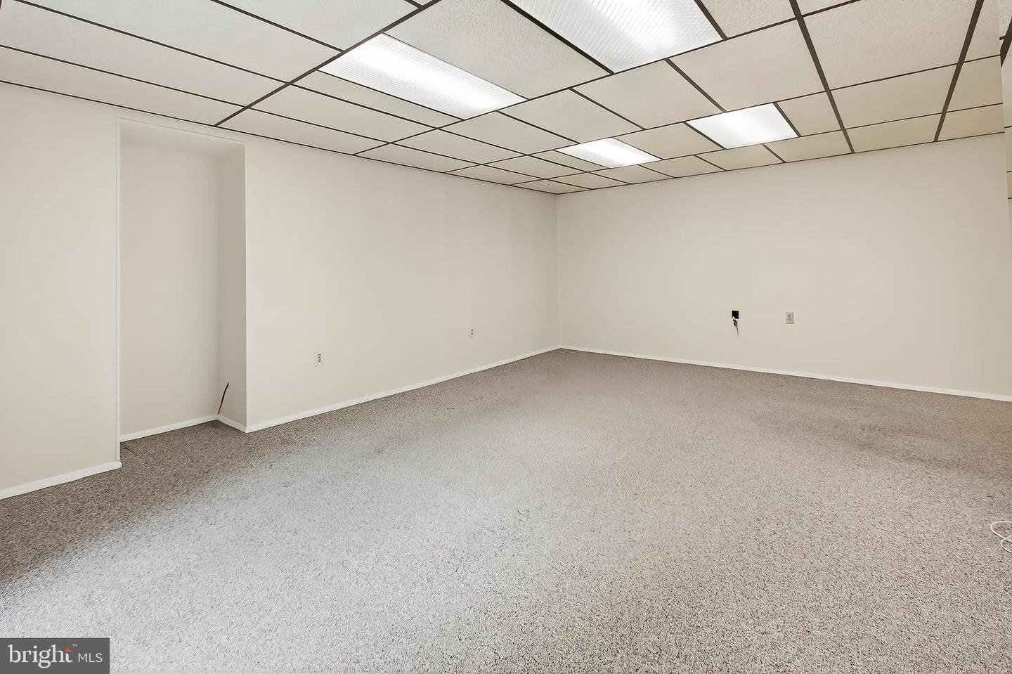 12195 QUEENS BRIGADE DR, FAIRFAX, Virginia 22030, 4 Bedrooms Bedrooms, ,2 BathroomsBathrooms,Residential,For sale,12195 QUEENS BRIGADE DR,VAFX2255872 MLS # VAFX2255872