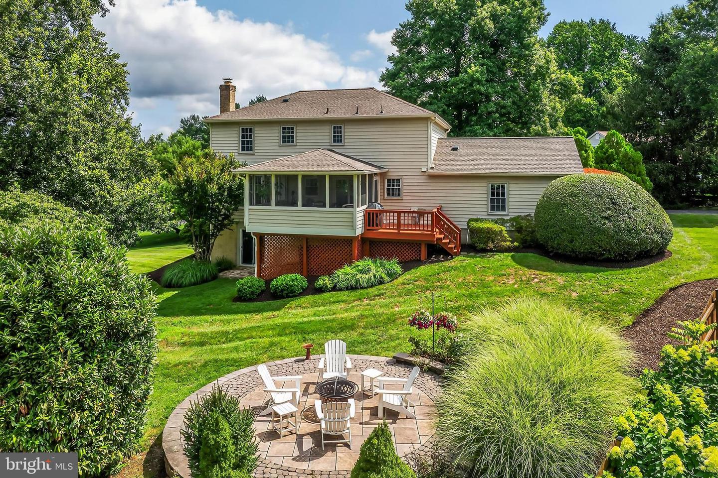12195 QUEENS BRIGADE DR, FAIRFAX, Virginia 22030, 4 Bedrooms Bedrooms, ,2 BathroomsBathrooms,Residential,For sale,12195 QUEENS BRIGADE DR,VAFX2255872 MLS # VAFX2255872