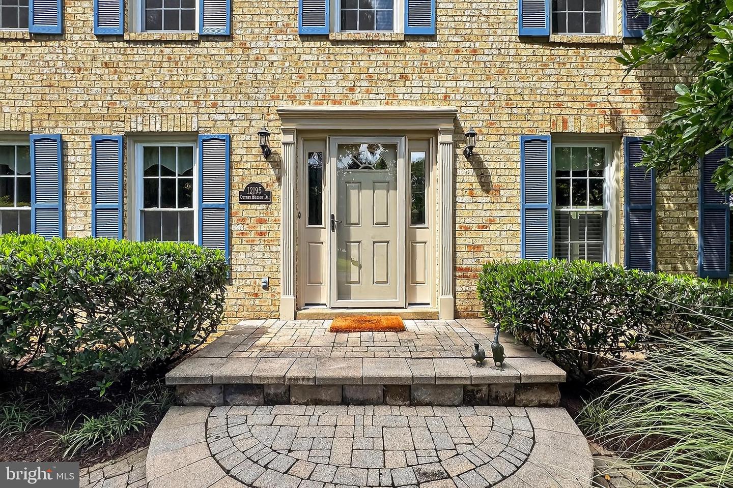 12195 QUEENS BRIGADE DR, FAIRFAX, Virginia 22030, 4 Bedrooms Bedrooms, ,2 BathroomsBathrooms,Residential,For sale,12195 QUEENS BRIGADE DR,VAFX2255872 MLS # VAFX2255872