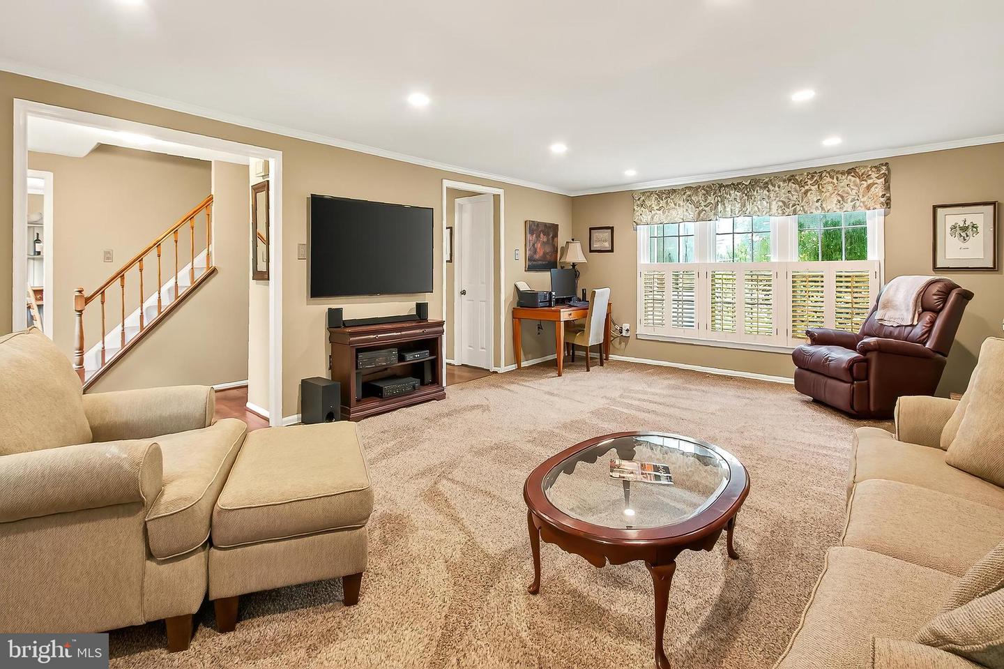 12195 QUEENS BRIGADE DR, FAIRFAX, Virginia 22030, 4 Bedrooms Bedrooms, ,2 BathroomsBathrooms,Residential,For sale,12195 QUEENS BRIGADE DR,VAFX2255872 MLS # VAFX2255872