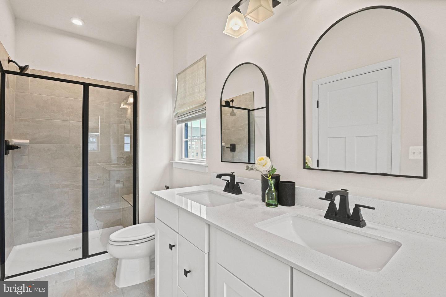 14030 SUNRISE VALLEY DR, HERNDON, Virginia 20171, 5 Bedrooms Bedrooms, ,4 BathroomsBathrooms,Residential,For sale,14030 SUNRISE VALLEY DR,VAFX2256076 MLS # VAFX2256076