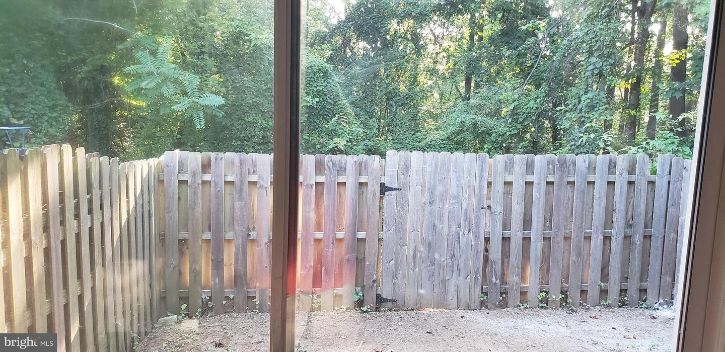 714 DENTON CIR, FREDERICKSBURG, Virginia 22401, 2 Bedrooms Bedrooms, 6 Rooms Rooms,1 BathroomBathrooms,Residential,For sale,714 DENTON CIR,VAFB2008604 MLS # VAFB2008604