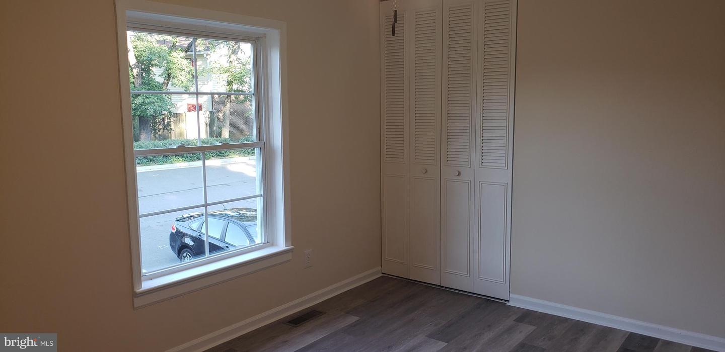 714 DENTON CIR, FREDERICKSBURG, Virginia 22401, 2 Bedrooms Bedrooms, 6 Rooms Rooms,1 BathroomBathrooms,Residential,For sale,714 DENTON CIR,VAFB2008604 MLS # VAFB2008604