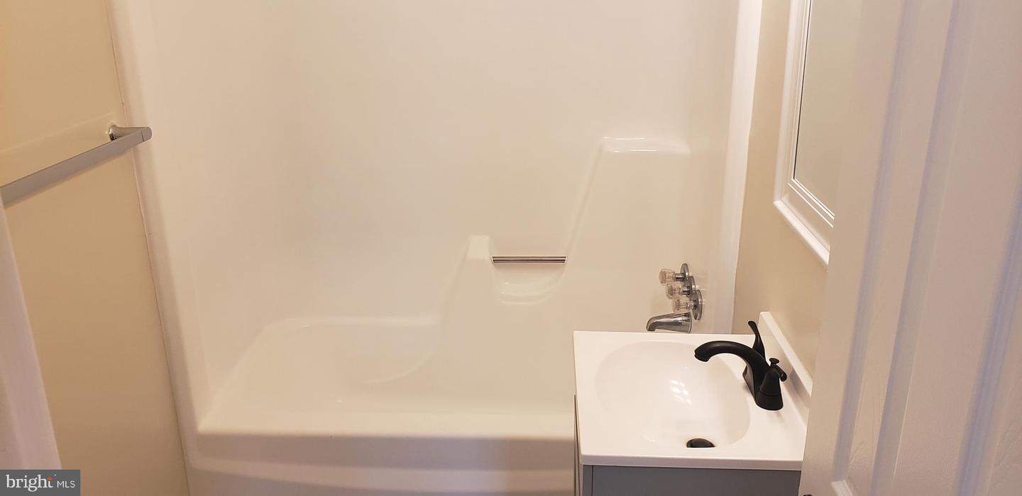 714 DENTON CIR, FREDERICKSBURG, Virginia 22401, 2 Bedrooms Bedrooms, 6 Rooms Rooms,1 BathroomBathrooms,Residential,For sale,714 DENTON CIR,VAFB2008604 MLS # VAFB2008604
