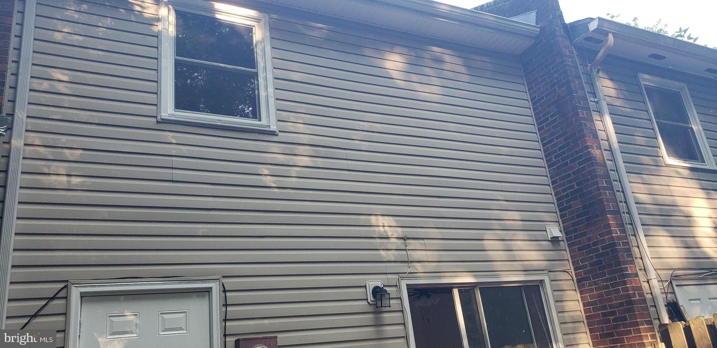 714 DENTON CIR, FREDERICKSBURG, Virginia 22401, 2 Bedrooms Bedrooms, 6 Rooms Rooms,1 BathroomBathrooms,Residential,For sale,714 DENTON CIR,VAFB2008604 MLS # VAFB2008604