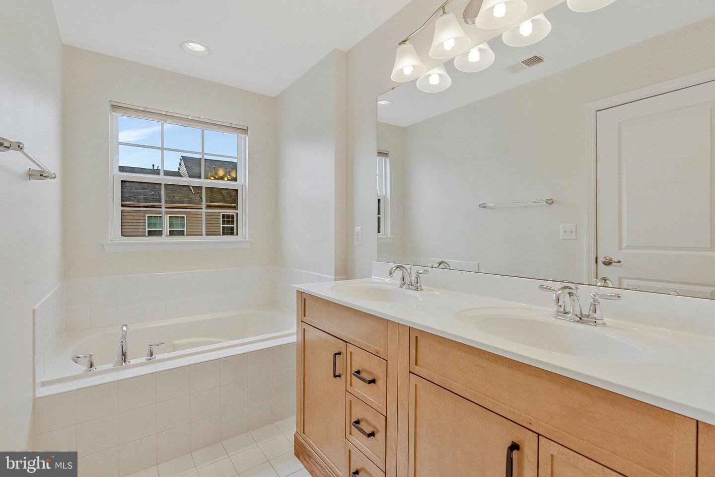 42621 SMOKEY EMBERS TER, STERLING, Virginia 20166, 4 Bedrooms Bedrooms, ,3 BathroomsBathrooms,Residential,For sale,42621 SMOKEY EMBERS TER,VALO2102440 MLS # VALO2102440