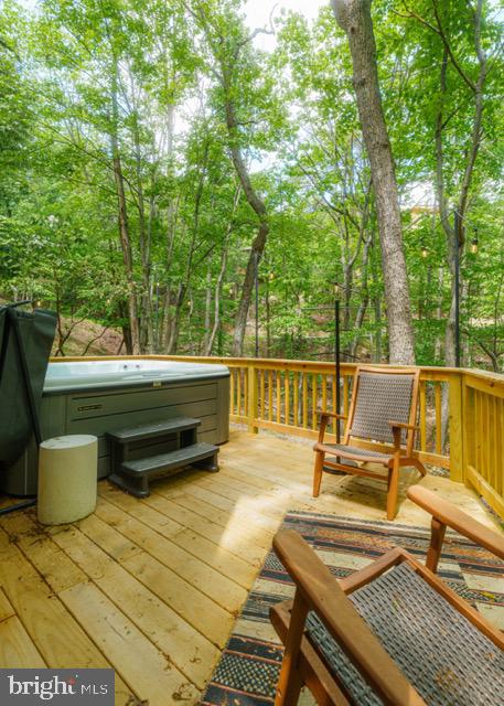 207 VANCOUVER CT, MC GAHEYSVILLE, Virginia 22840, 5 Bedrooms Bedrooms, ,2 BathroomsBathrooms,Residential,For sale,207 VANCOUVER CT,VARO2002446 MLS # VARO2002446