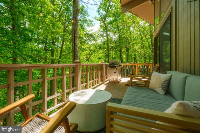 207 VANCOUVER CT, MC GAHEYSVILLE, Virginia 22840, 5 Bedrooms Bedrooms, ,2 BathroomsBathrooms,Residential,For sale,207 VANCOUVER CT,VARO2002446 MLS # VARO2002446